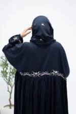Floral Isdal_Dark Blue - Image 3