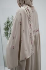 Floral Isdal_ Beige - Image 2