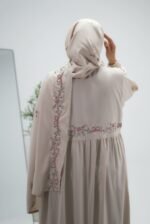 Floral Isdal_ Beige - Image 5